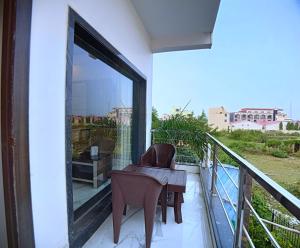 Balkón nebo terasa v ubytování Resort K Sea View Mandarmoni