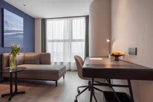 Χώρος καθιστικού στο Atour Hotel Kunming Guandu Longhu Times Financial Center