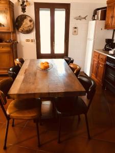 A kitchen or kitchenette at Villino San Silvestro
