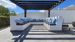 Et opholdsområde på Spectacular 4 bed villa at El Valle Golf Resort