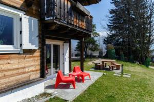 Zahrada ubytování Chalet Dalpe by Quokka 360 - chalet among pastures and forests + 37 fotografií