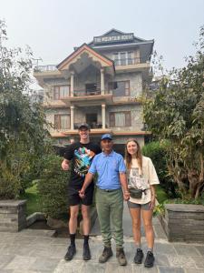 入住山房子旅馆的客人