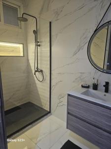Gallery image of Appartement Neuf au Coeur d 'Alger in LʼAgha +6 photos