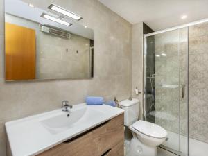 Koupelna v ubytování Apartment Del Lago by Interhome