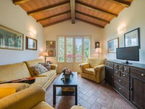 Μια τηλεόραση ή/και κέντρο ψυχαγωγίας στο Villa Casa Gianna by Interhome