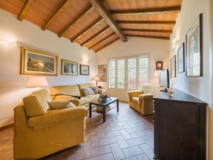 Χώρος καθιστικού στο Villa Casa Gianna by Interhome