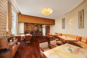 Fortune Select Exotica, Navi Mumbai - Member ITC Hotels' Group的休息区