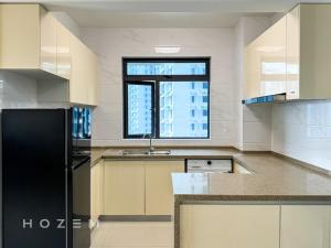 Η κουζίνα ή μικρή κουζίνα στο 2BR2B Hozem JB1908 Apartment Forest City