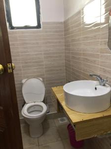 Koupelna v ubytování Villa Elementaita 3 bedroom with Swimming pool Nakuru