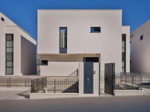 Galeriebild der Unterkunft Seaside Villa by Brown Hotels in Trogir