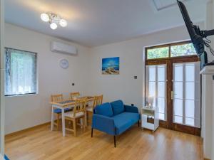 Χώρος καθιστικού στο Apartment Domy-1 by Interhome
