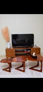 TV a/nebo společenská místnost v ubytování Peninsula Residence
