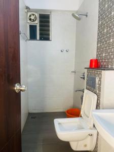 Photo de la galerie de l'établissement 2bhk serviced apartment near Technopark and lulu mall, à Trivandrum