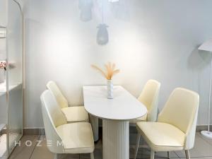 Χώρος καθιστικού στο 2BR2B Hozem JB2502 Apartment Mount Austin