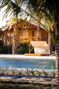 Hồ bơi trong/gần WoCAL Retreat Ke Ga
