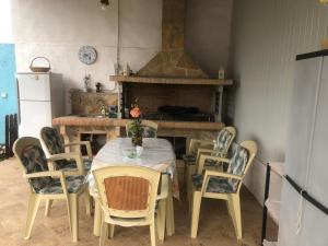 A seating area at Villa Evenik