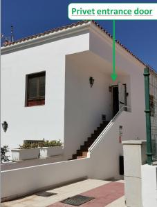 O edifício onde o apartamento está situado