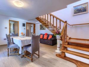 Χώρος καθιστικού στο Holiday Home Mauro by Interhome