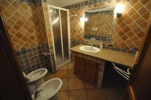 Ένα μπάνιο στο Villette Via Carbonia +19 φωτογραφίες