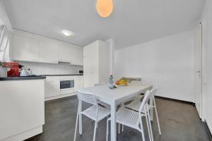 Kuchyň nebo kuchyňský kout v ubytování PEARL07 Appartement lumineux 2G