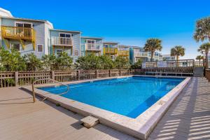 Bazén v ubytování Fort Morgan Townhomes S7 nebo v jeho okolí + 27 fotografií