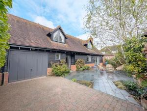 Hoone, kus puhkemaja asub