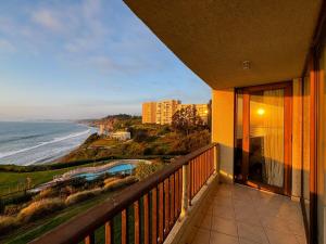 Gallery image of Oceanfront Apartment Costa Quilen in El Cerrillo