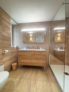 Fotografie z fotogalerie ubytování Hotel restaurant Robinson v destinaci Haybes