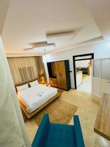 Postel nebo postele na pokoji v ubytování DAKHLA RELAX étage03