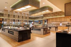 مطعم أو مكان آخر لتناول الطعام في Riu Guanacaste - All Inclusive