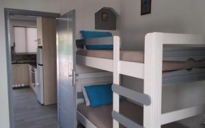 Posteľ alebo postele v izbe v ubytovaní Endless BLUE Lahania