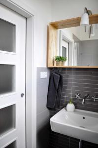 Ванная комната в Central-Modern-Apartment