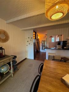 Η κουζίνα ή μικρή κουζίνα στο Charming mini-villa