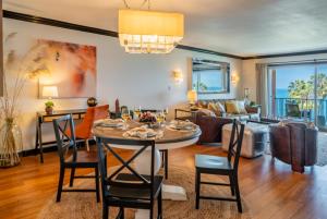 Et opholdsområde på SeaCliff - Harbor View by Paradise Retreats