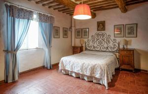 Ένα ή περισσότερα κρεβάτια σε δωμάτιο στο Nice Apartment In Ancaiano