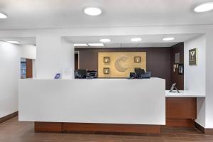 Vstupní hala nebo recepce v ubytování Comfort Suites DFW N-Grapevine + 27 fotografií