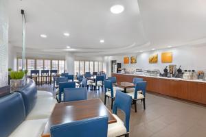 Posezení v ubytování Comfort Suites DFW N-Grapevine