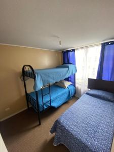 Un ou plusieurs lits dans un hébergement de l'établissement Dpto frente a la playa la Herradura con Piscina 13 autres photos