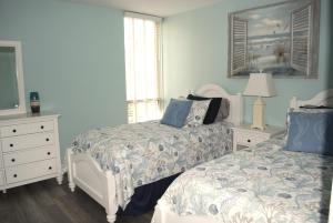 Кровать или кровати в номере Villa 340- A Poolside Paradise +14 фотографий