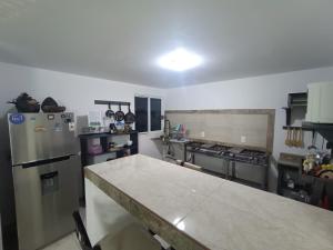 Luxos Casa Residencial Privada的厨房或小厨房