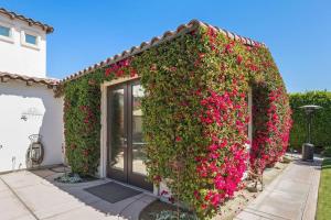 Zahrada ubytování Private Resort-style Home in Palm Springs area