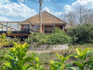 Zahrada ubytování 6 person holiday home in Asperup