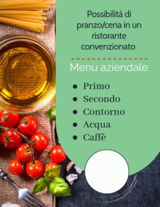 une table avec des tomates et un pot de sauce tomate dans l'établissement Hotel Cavezzo, à Cavezzo