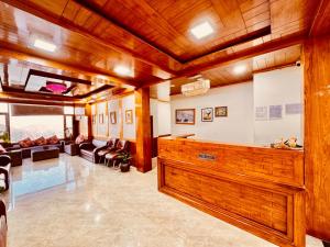 Istumisnurk majutusasutuses Himalayan Valley View Resort - Rooms with Balcony and mountain view - Peacefull place - Private Parking - Easy Access
