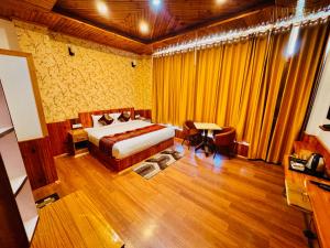 Voodi või voodid majutusasutuse Himalayan Valley View Resort - Rooms with Balcony and mountain view - Peacefull place - Private Parking - Easy Access toas