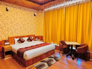 Voodi või voodid majutusasutuse Himalayan Valley View Resort - Rooms with Balcony and mountain view - Peacefull place - Private Parking - Easy Access toas