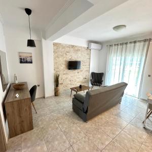 TV a/nebo společenská místnost v ubytování R&T Apartments
