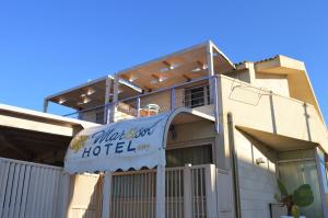 Hoone, kus hotell asub