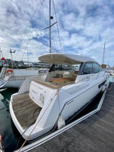 라로셸에 위치한 BATEAU DE PRESTIGE - La Rochelle에서 갤러리에 업로드한 사진