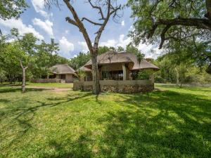 Zahrada ubytování MILIMA Big 5 Safari Lodge